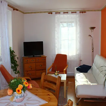 Garden Stay, Cleaning Included Apartment Struppen