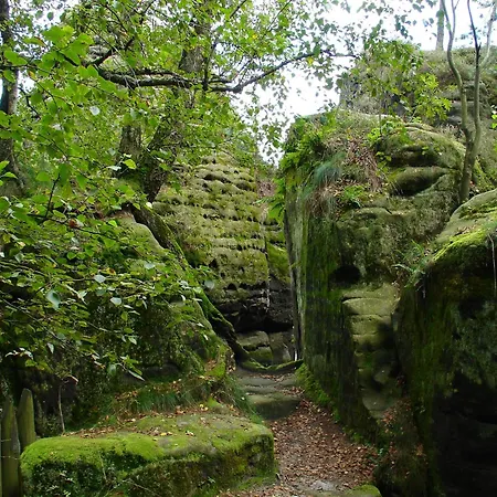 Garden Stay, Cleaning Included * Struppen